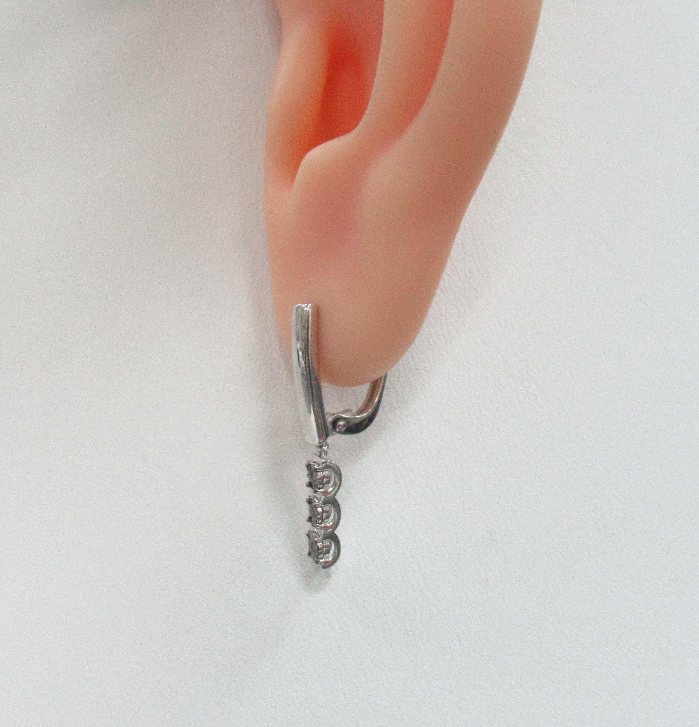 Серебряные серьги с черными бриллиантами